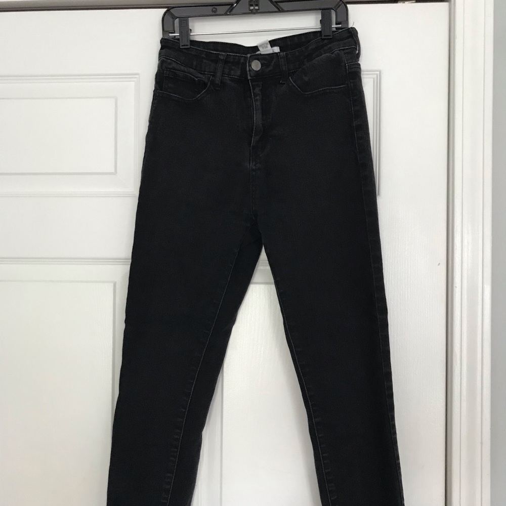F21 black high rise jeans size 28